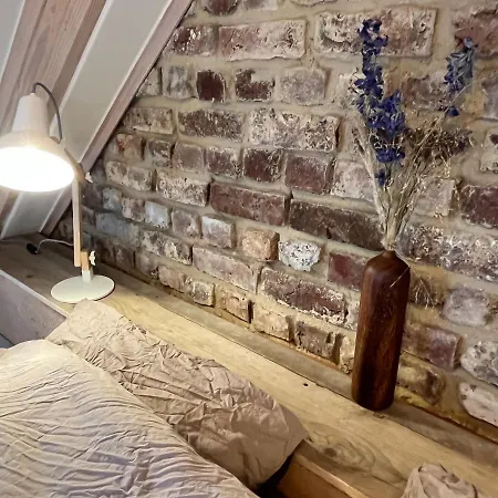 Holiday home Vakantiewoning Op Natuurterrein T Heuvelhof Met Optioneel Hottub En Sauna Heuvelland